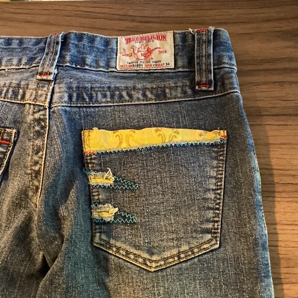 True Religion Womens Embroidered Jeans. New - Picture 6 of 6